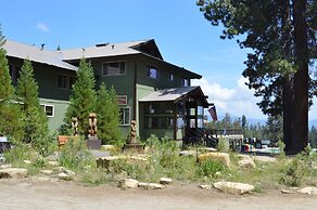 Montecito Sequoia Lodge
