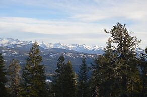 Montecito Sequoia Lodge