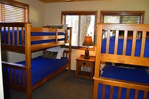 Montecito Sequoia Lodge