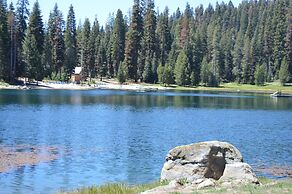 Montecito Sequoia Lodge