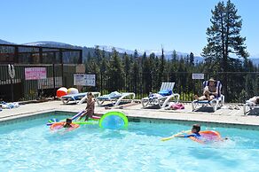 Montecito Sequoia Lodge