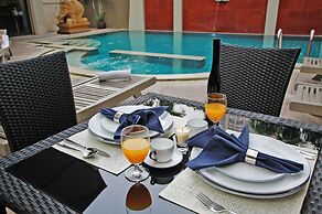 Asoke Residence Sukhumvit by UHG