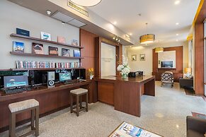 Asoke Residence Sukhumvit by UHG