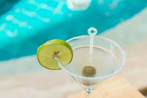 Asoke Residence Sukhumvit by UHG