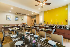 Asoke Residence Sukhumvit by UHG