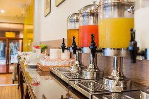 Asoke Residence Sukhumvit by UHG