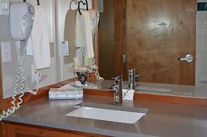 Howe Sound Inn & Brewing Company