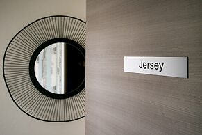 Le Cotentin Appart'hôtels & Restaurant 'le Cot'