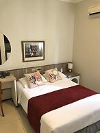 Aldeota Praia Hotel
