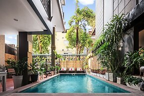 King Grand Boutique Hotel