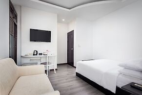 King Grand Boutique Hotel