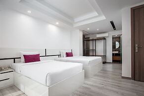 King Grand Boutique Hotel