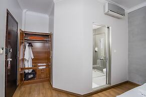 King Grand Boutique Hotel