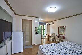 Bellus Rose Pension Hotel