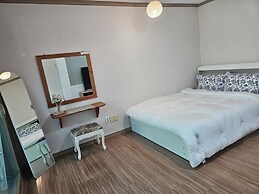 Bellus Rose Pension Hotel