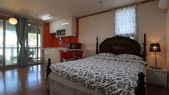 Bellus Rose Pension Hotel