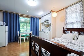 Bellus Rose Pension Hotel