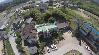 Bellus Rose Pension Hotel