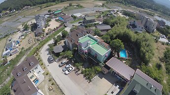 Bellus Rose Pension Hotel