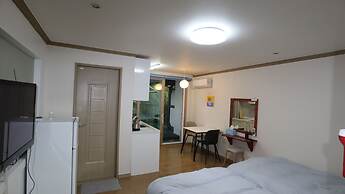 Bellus Rose Pension Hotel