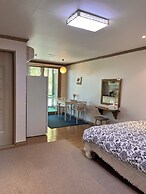 Bellus Rose Pension Hotel