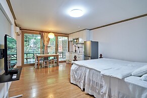 Bellus Rose Pension Hotel