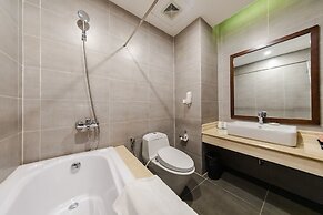 Muong Thanh Grand Ha Long Hotel