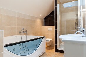 Boutique Hotel & Restaurant, Le XII - Douze de Luynes