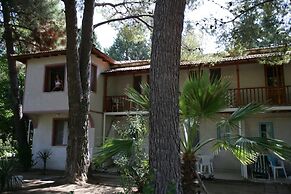 Altin Camp & Park Hotel