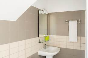 Aura Marina Apartments Santorini