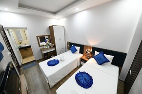 Aquarius Grand Hotel