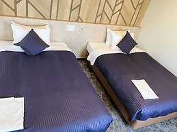 HOTEL LiVEMAX Hiratsuka Ekimae