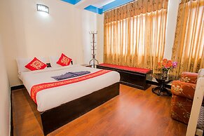 Hotel Silver Home - Hostel