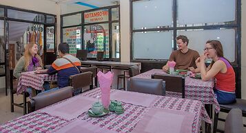 Hotel Silver Home - Hostel