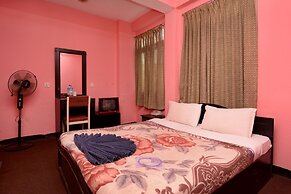 Hotel Silver Home - Hostel