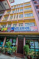 Hotel Silver Home - Hostel