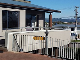 Boatshed Motel Apartments
