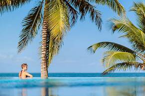 Almond Beach Resort at Jaguar Reef