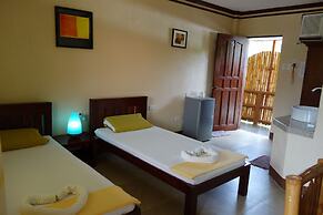 Slam's Garden Dive Resort