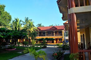 Slam's Garden Dive Resort