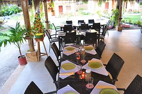 Slam's Garden Dive Resort