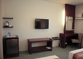 Casablanca Suites Near Airport