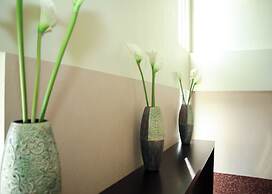 Casablanca Suites Near Airport