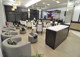 Casablanca Suites Near Airport