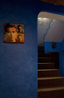 La Casa Amarilla
