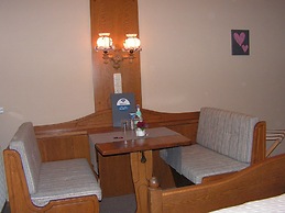 Hotel Garni Haus Alpine