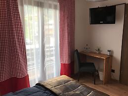Hotel Garni Haus Alpine