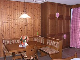 Hotel Garni Haus Alpine