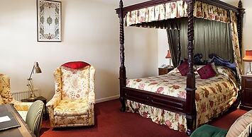 The Bear Hotel, Crickhowell