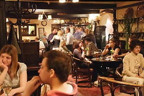 The Bear Hotel, Crickhowell
